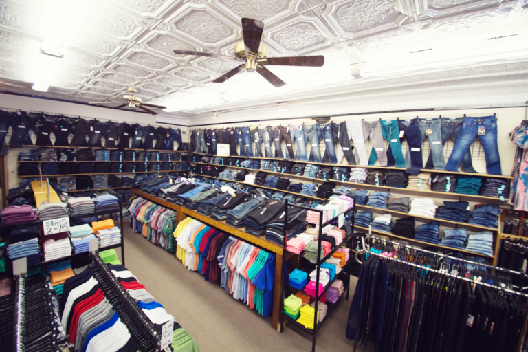 Pants Box Clothing Store Business of the Month August 2018 SSA 39